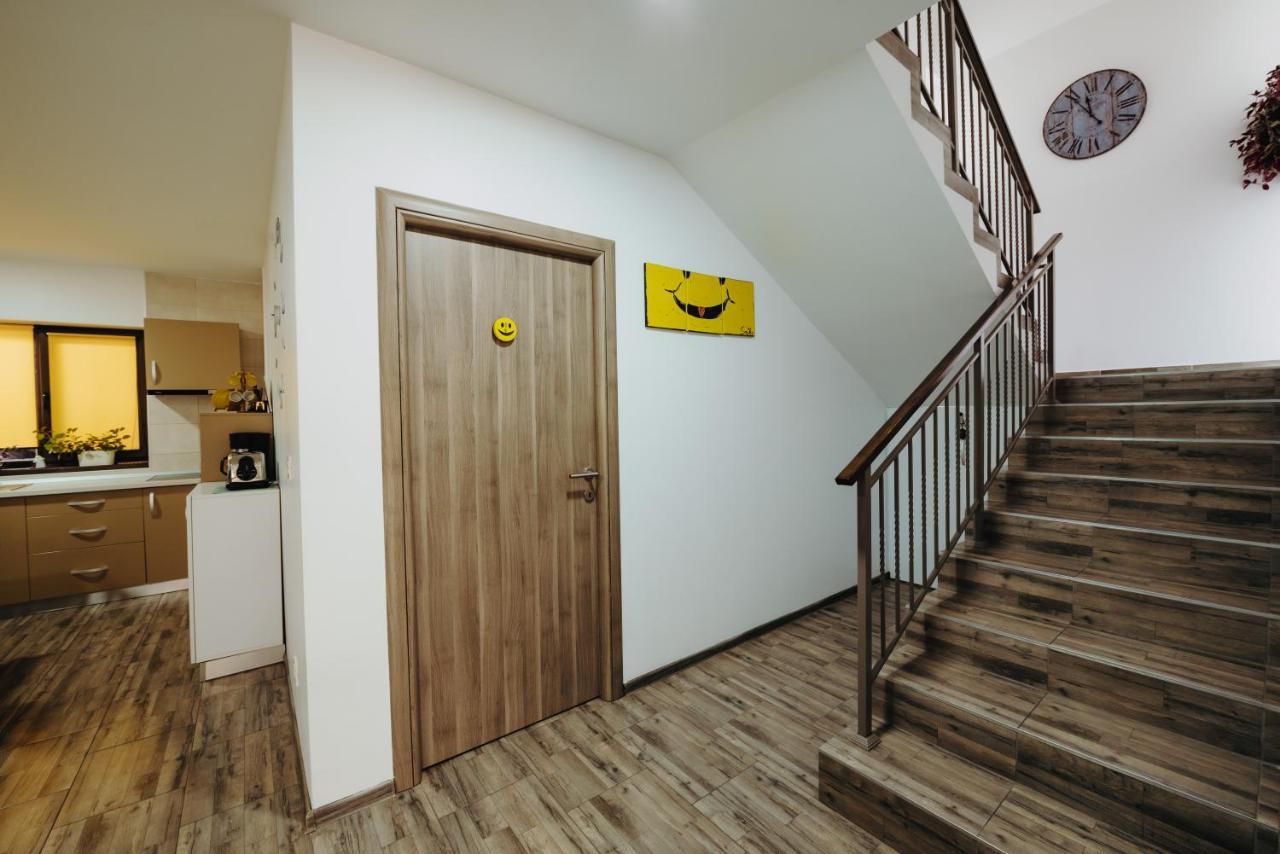Pensiunea Smiley Turda Bagian luar foto